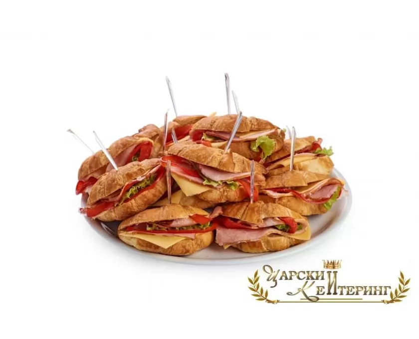 Круассаны с ветчиной и сыром