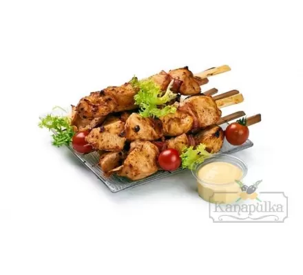 Куриный мини-шашлычок с болгарским перцем на бамбуковой шпажке