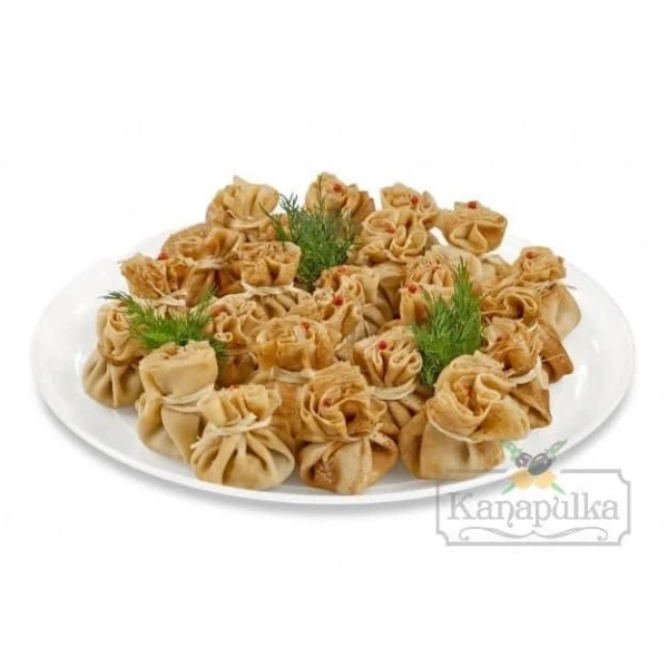Блинные мешочки с куриным жульеном