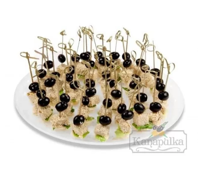 Канапе из курицы в кунжуте