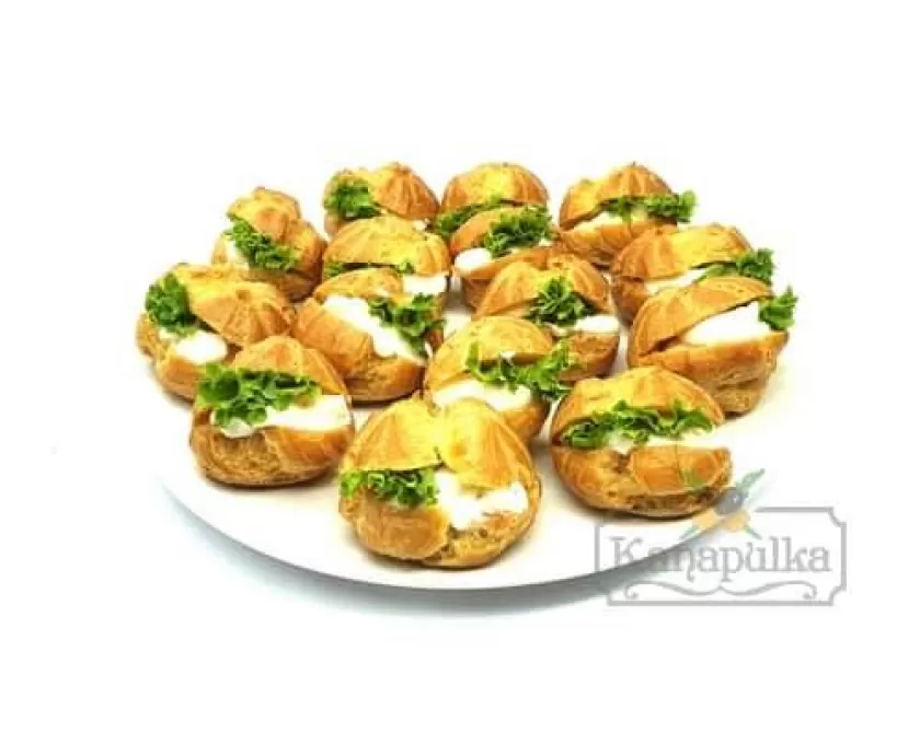 Профитроли с сырным муссом