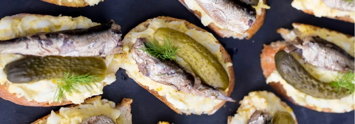 рецепт канапе со шпротами