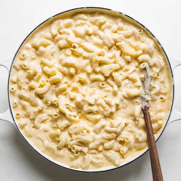 смешать макароны с супер сырным соусом