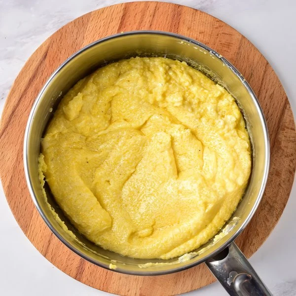 приготовить кукурузную кашу на сметане