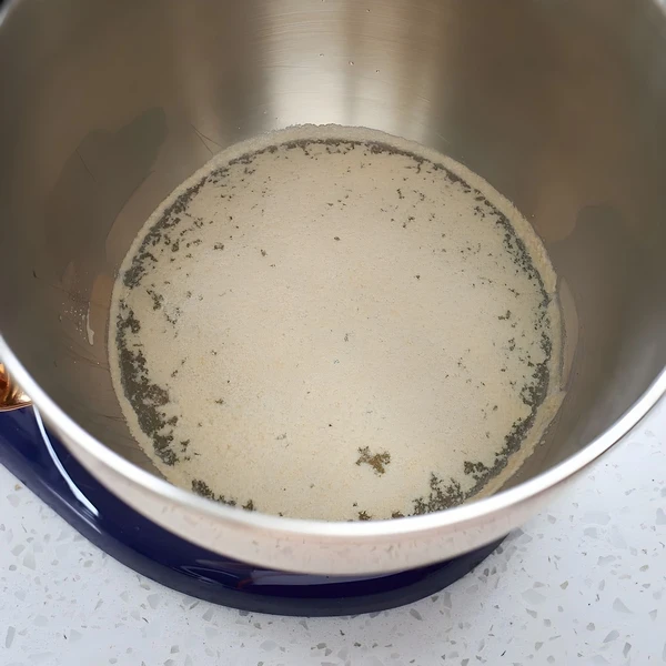 сухие дрожжи с сахаром