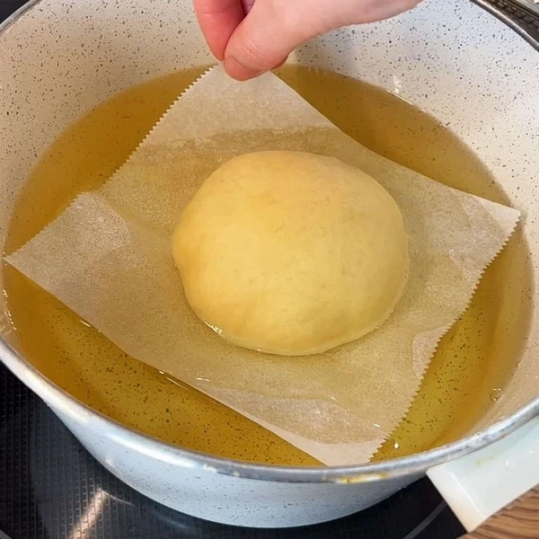 жарить пончики