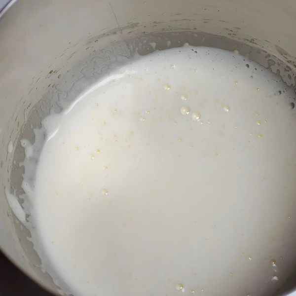 взбить яйца с сахаром