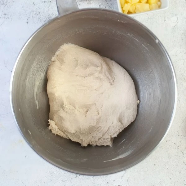 замешать тесто на пиццу