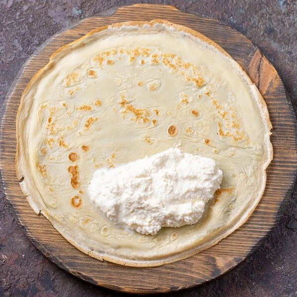сворачивать блины с начинкой