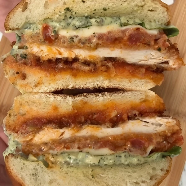 приготовить сэндвич с курицей и сыром