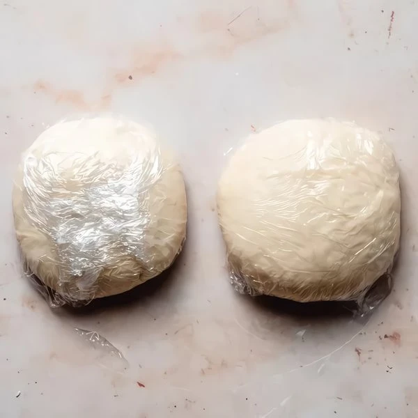 приготовление теста на вареники