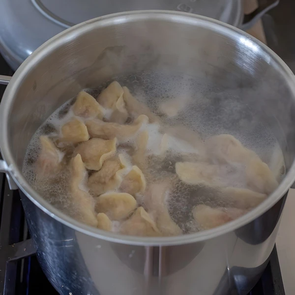 вареники с клубникой на пару